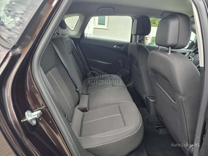 Opel Astra J 1.7 CDTI