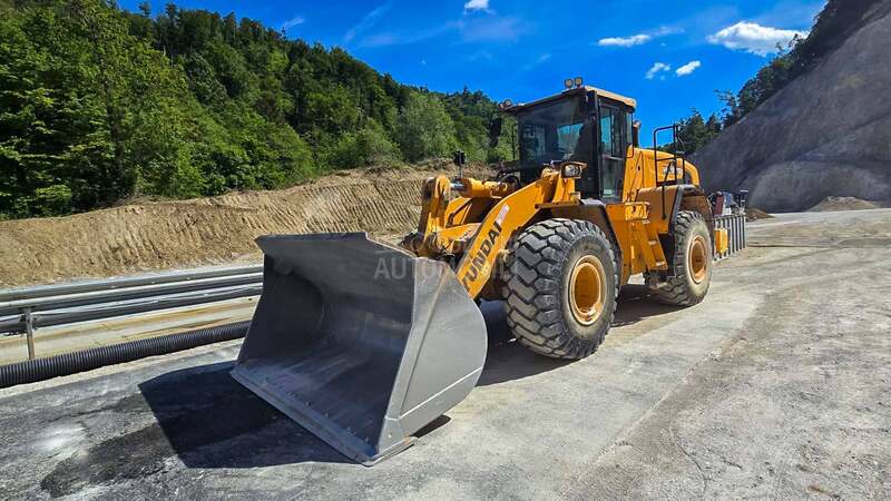 Hyundai HL970