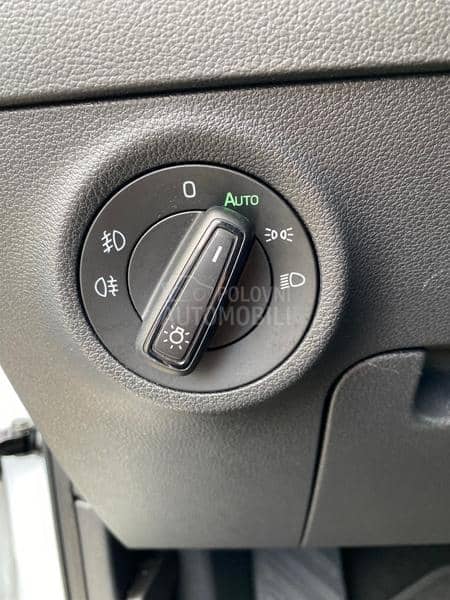 Škoda Karoq 1.6 DSG / Led / Xen