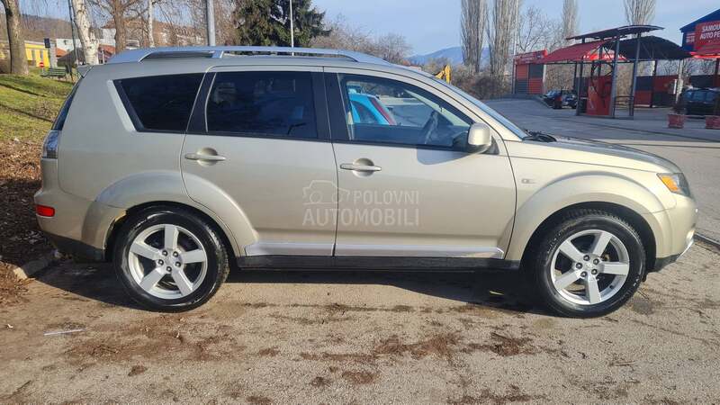 Mitsubishi Outlander tdi 2.0