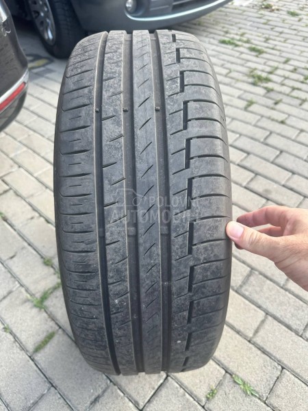 Continental 215/55 R17 Letnja