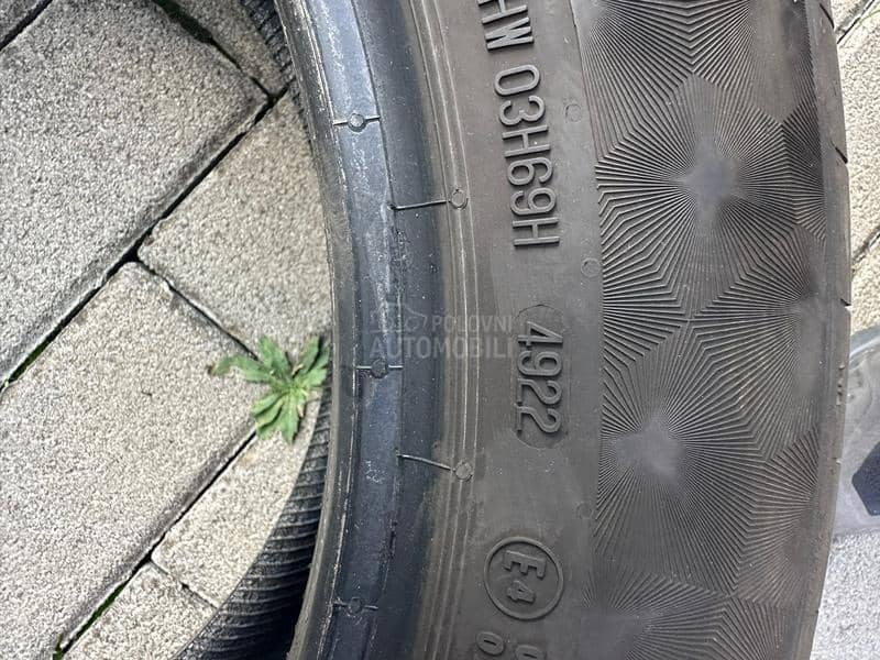 Continental 215/55 R17 Letnja