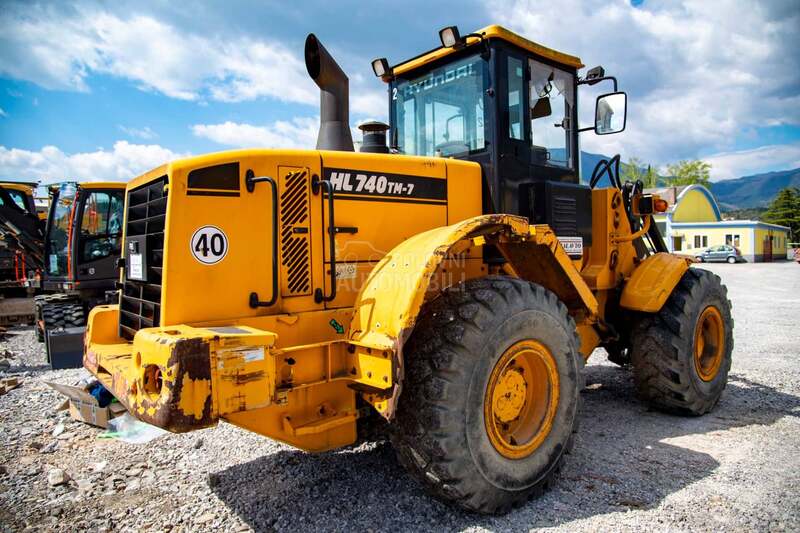 Hyundai HL740TM