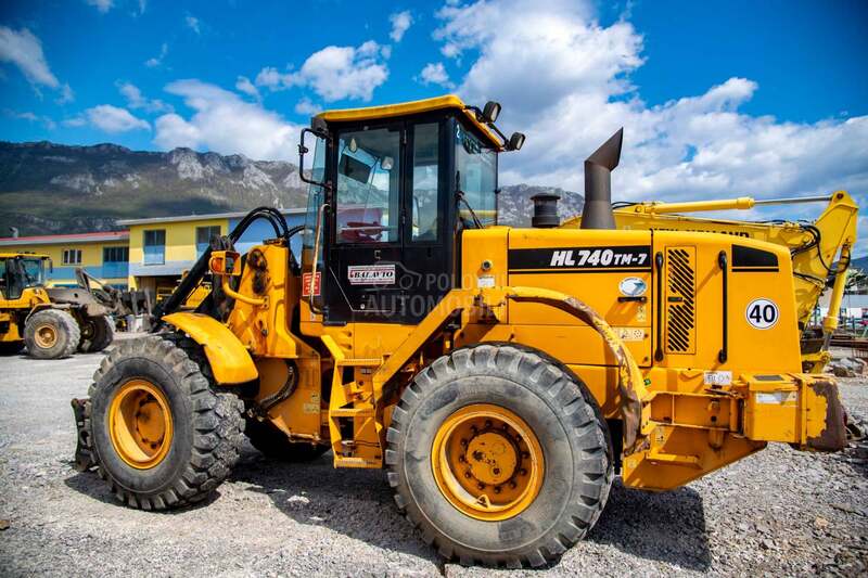 Hyundai HL740TM