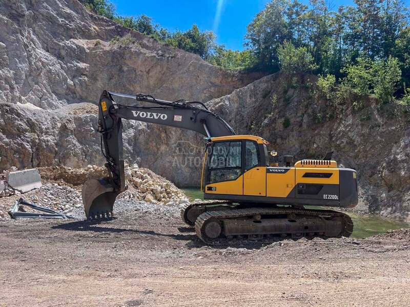 Volvo EC220DL