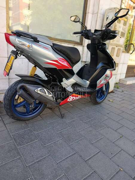Aprilia sr 50 di tech