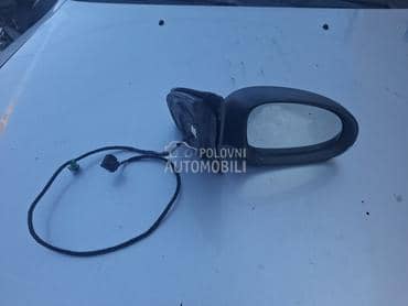 desni retrovizor za Volkswagen Golf 5