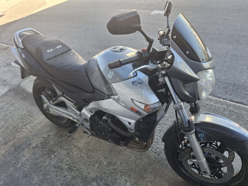 Suzuki gsr