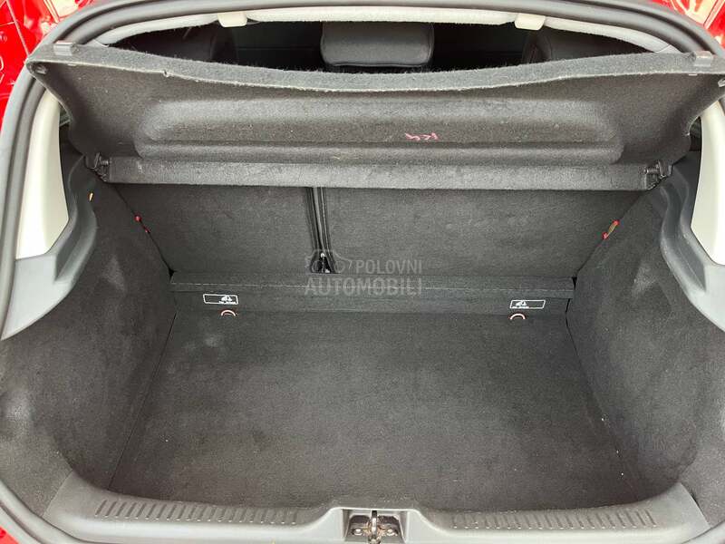 Renault Clio 1.2 16v Limited