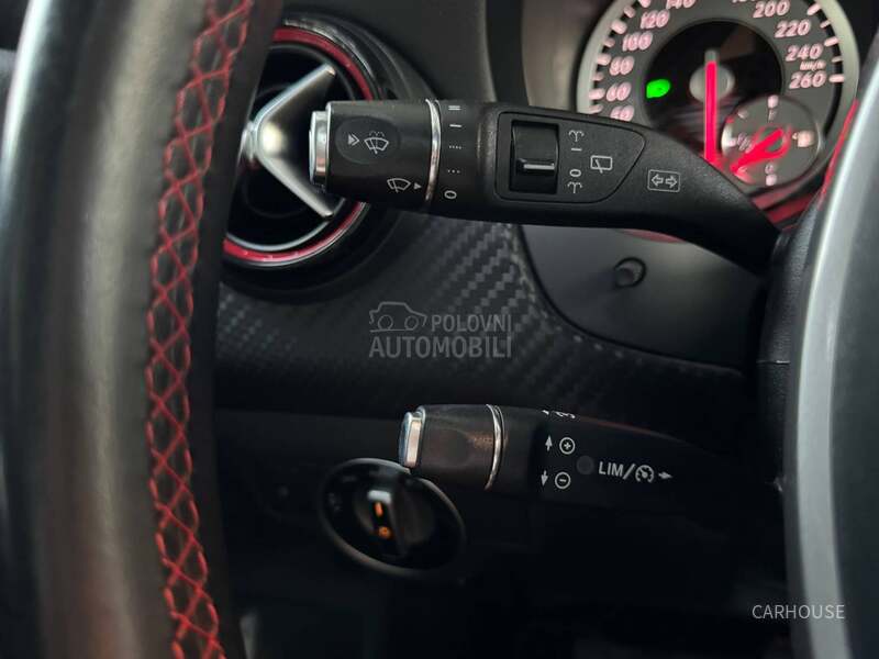 Mercedes Benz A 250 AMG AUT LED