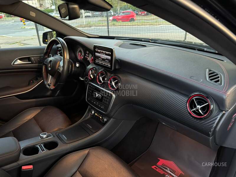 Mercedes Benz A 250 AMG AUT LED