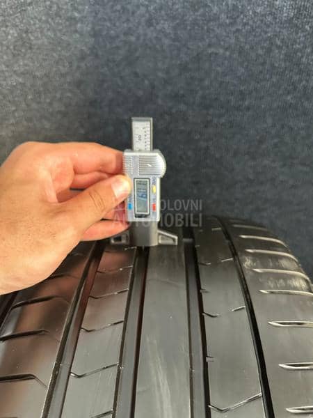 Pirelli 255/35 R19 Letnja