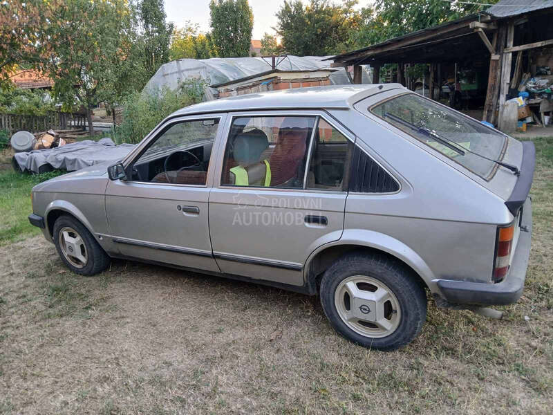 Opel Kadett 1300