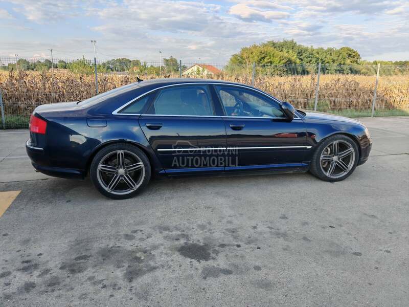Audi A8 quatro
