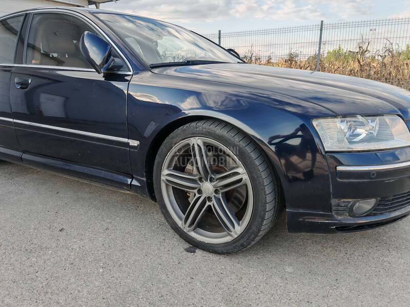 Audi A8 quatro