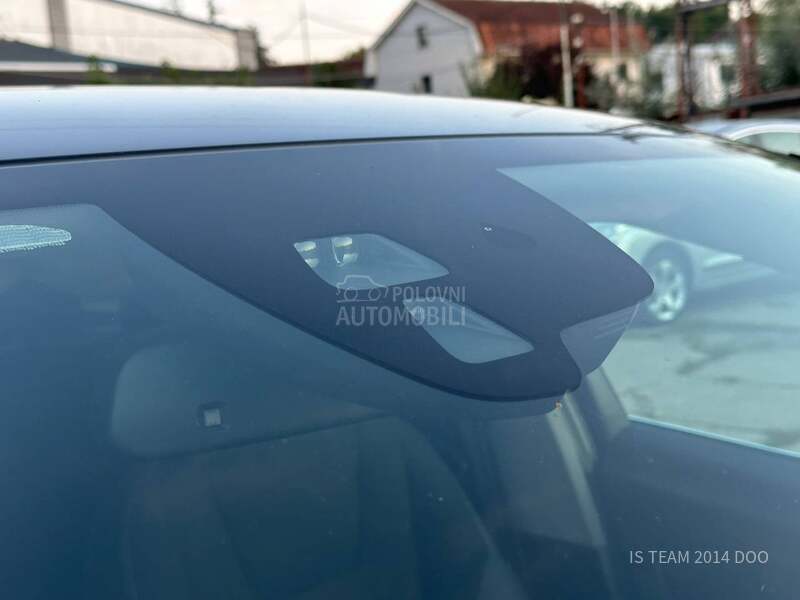 Volvo V60 2.0 D3 MOMENTUM