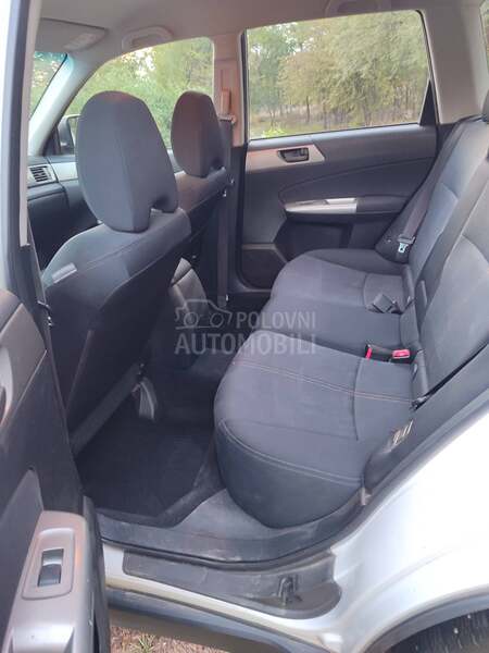 Subaru Forester SRB