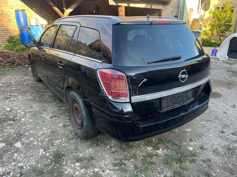 Opel Astra H 