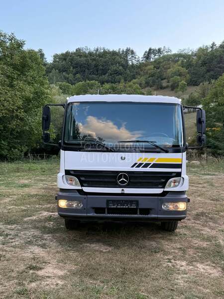 Mercedes Benz 1322