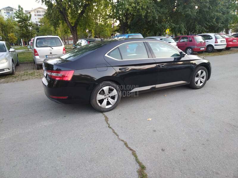 Škoda Superb 2.0 tdi