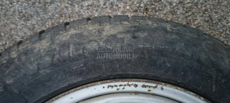 Tigar 215/55 R16 Zimska