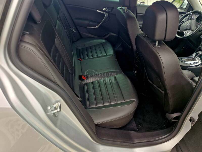 Opel Insignia 1.6cdti COSMO