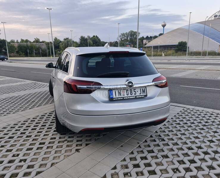 Opel Insignia 1.6cdti COSMO