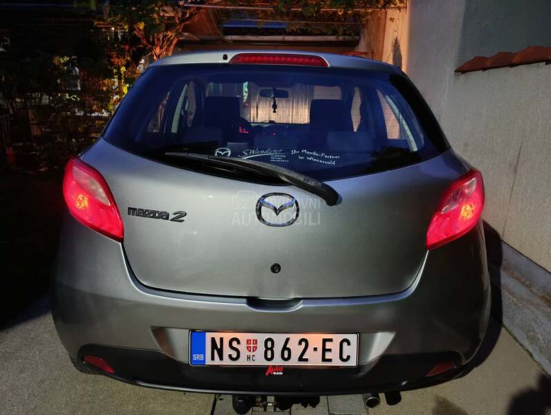 Mazda 2 