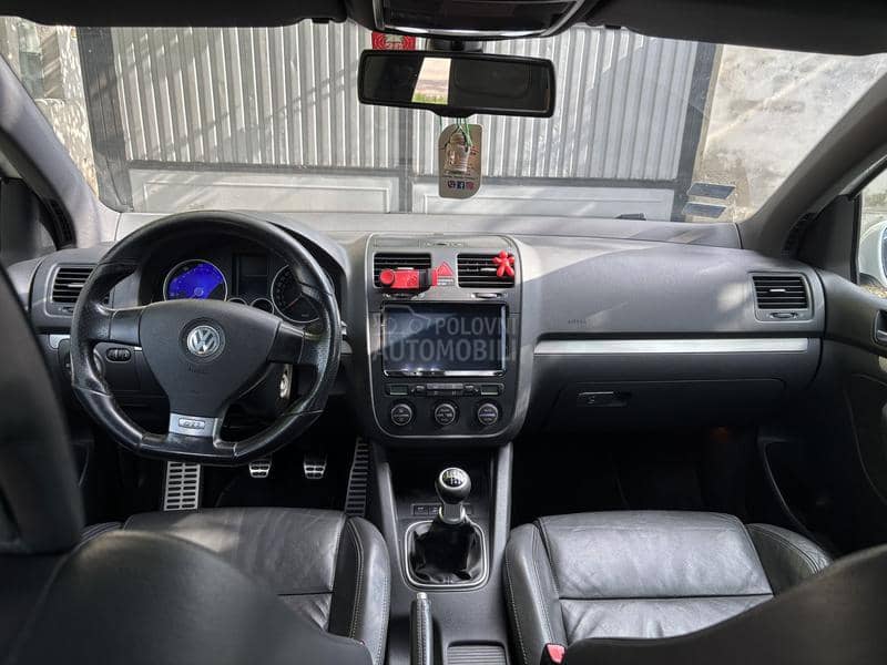 Volkswagen Golf 5 GTI