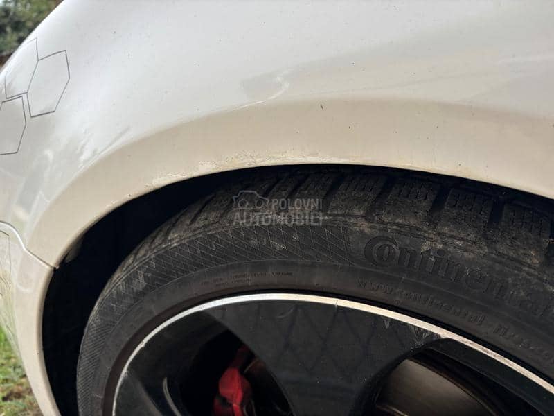 Volkswagen Golf 5 GTI