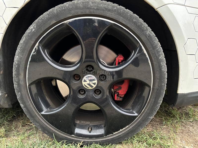 Volkswagen Golf 5 GTI
