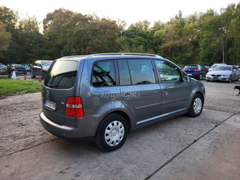 Volkswagen Touran 7 s e d i. s t a