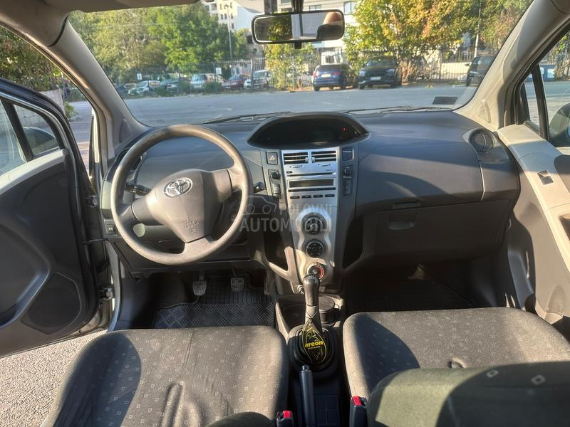 Toyota Yaris 