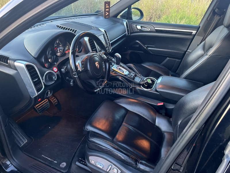 Porsche Cayenne 3.0