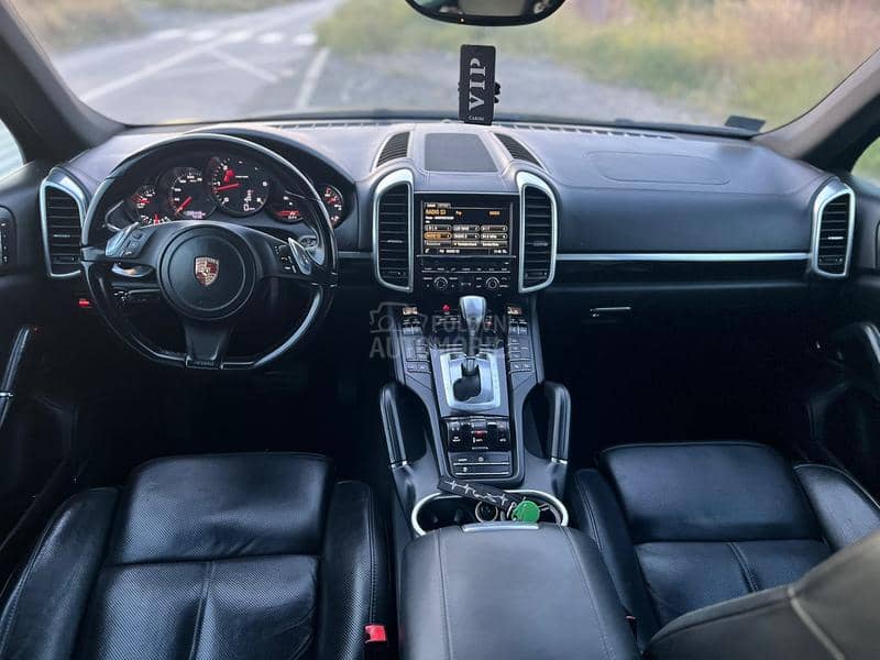 Porsche Cayenne 3.0