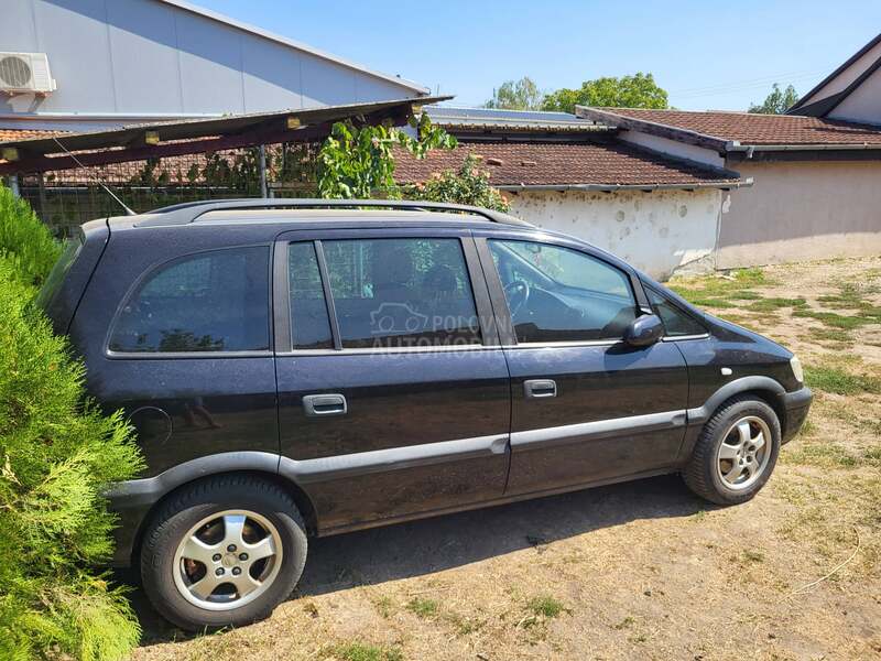 Opel Zafira 