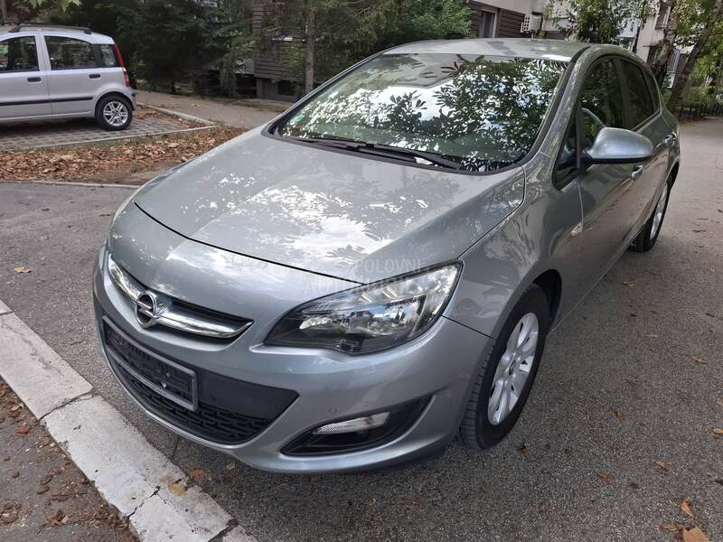 Opel Astra J 1.6 cdti