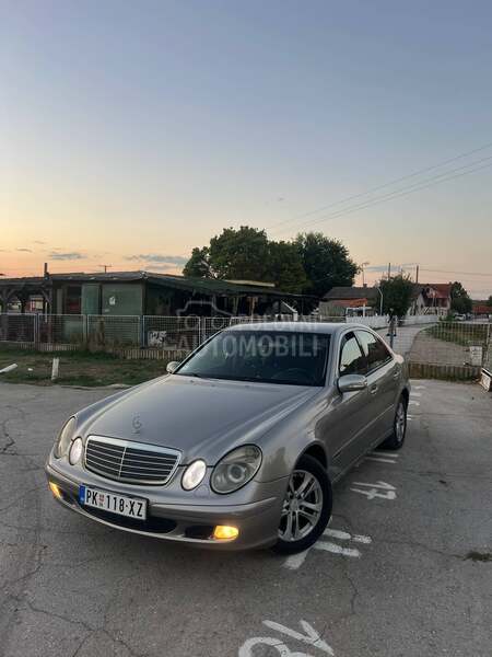 Mercedes Benz E 220 