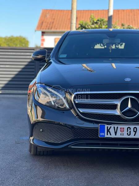 Mercedes Benz E 220 
