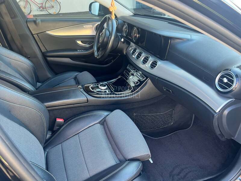 Mercedes Benz E 220 