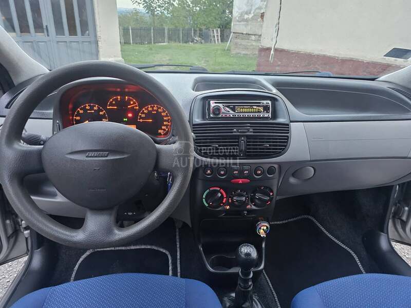 Fiat Punto 1.2 8v