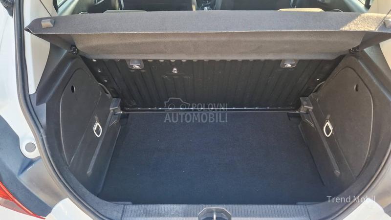 Opel Corsa E 1.4 tng srb