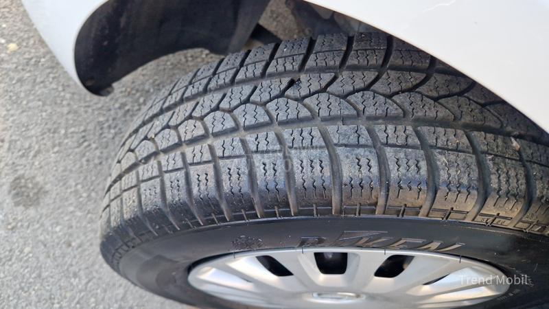 Opel Corsa E 1.4 tng srb