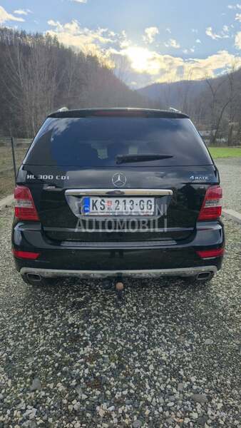 Mercedes Benz ML 300 Grand Edition