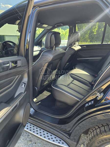 Mercedes Benz ML 300 