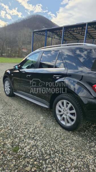 Mercedes Benz ML 300 Grand Edition