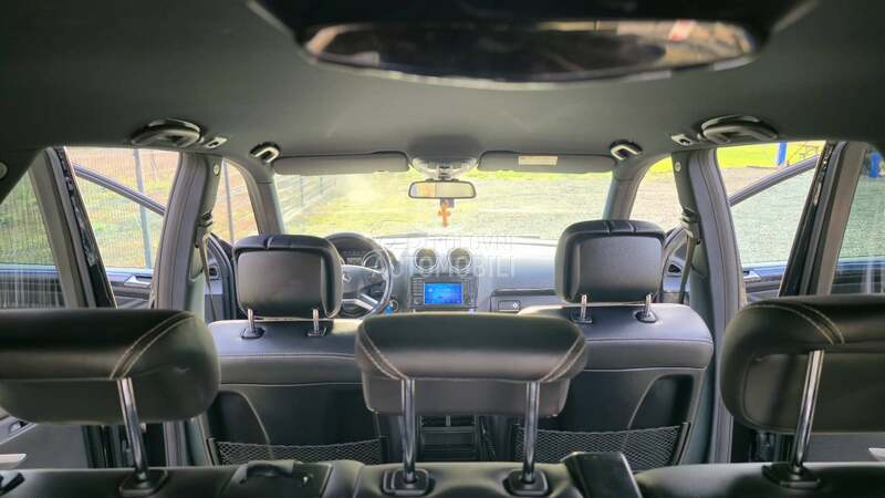 Mercedes Benz ML 300 Grand Edition