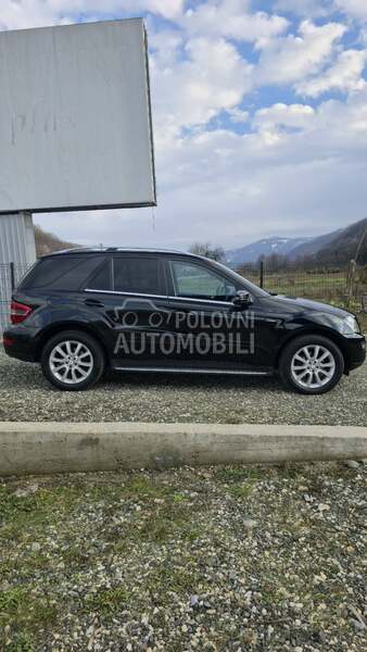 Mercedes Benz ML 300 Grand Edition