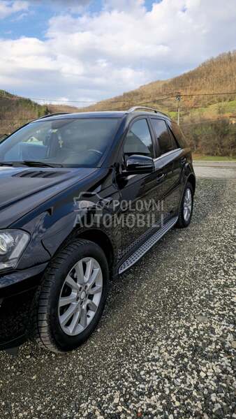 Mercedes Benz ML 300 Grand Edition