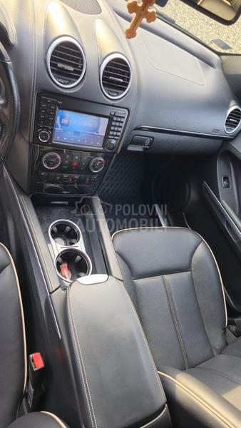 Mercedes Benz ML 300 Grand Edition